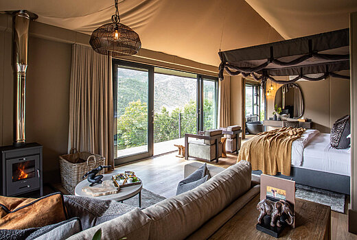 Deluxe Tented Suite