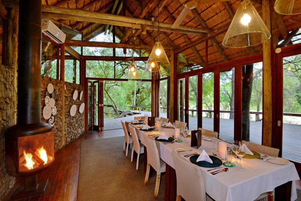 Cedarberg Travel | Rhino Post Safari Lodge