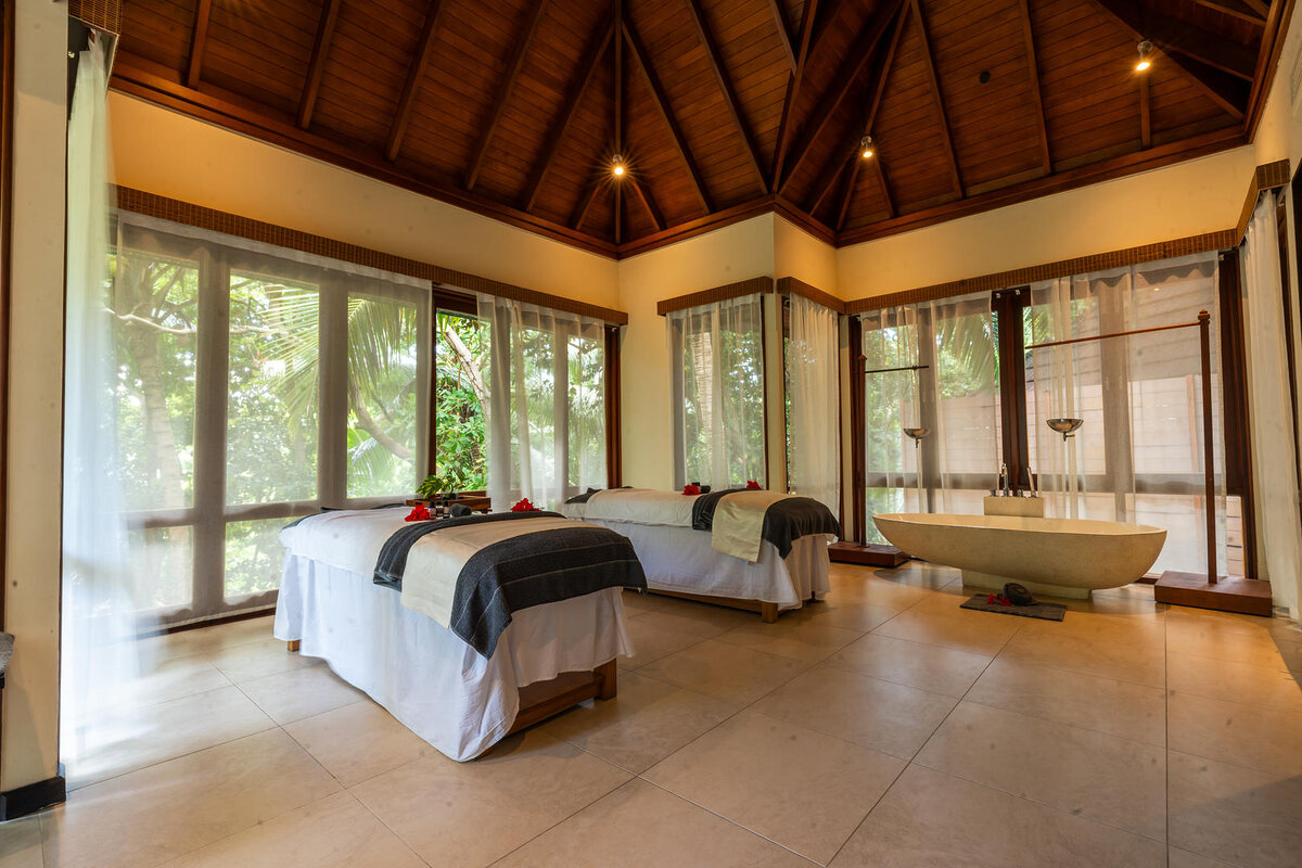 Cedarberg Travel | Hilton Labriz Resort & Spa