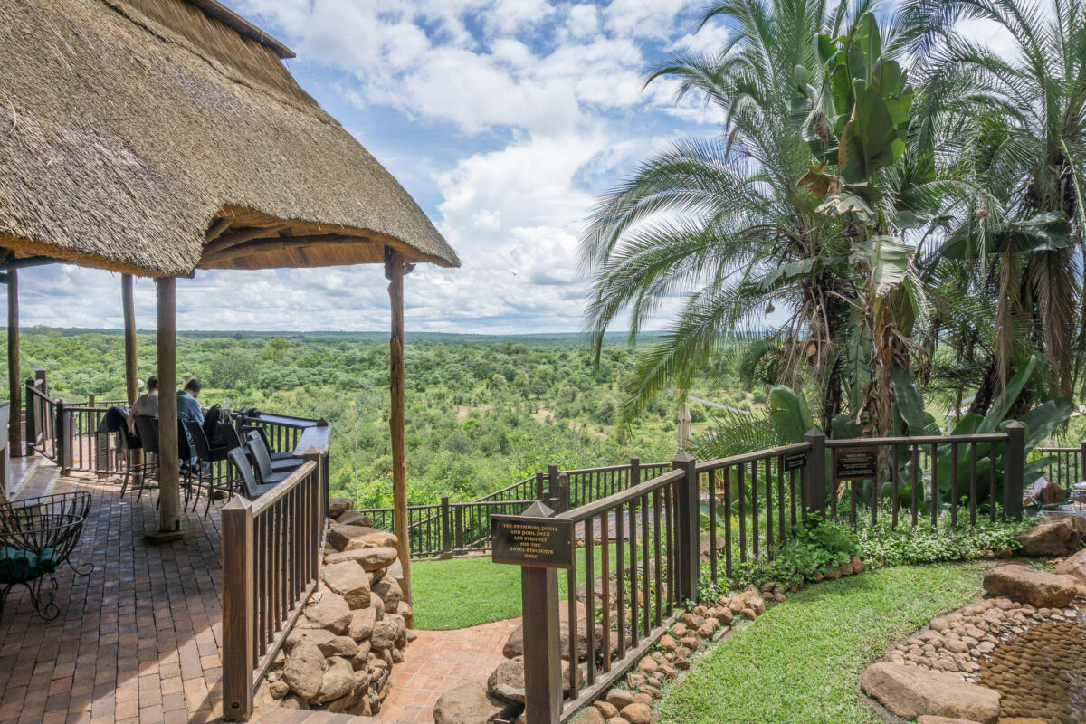 Cedarberg Travel | Victoria Falls Safari Lodge