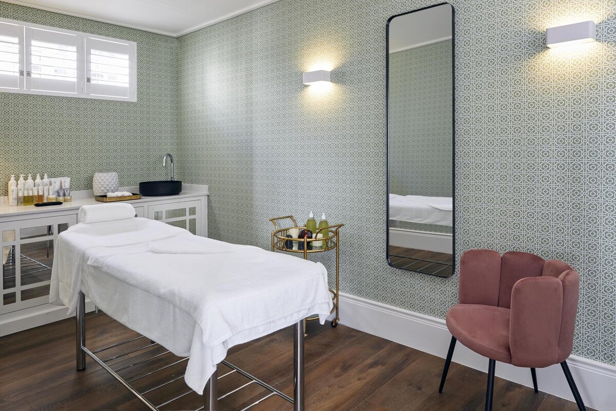 Cedarberg Travel | Cape Cadogan Boutique Hotel