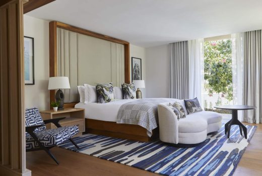 Island Superior Room