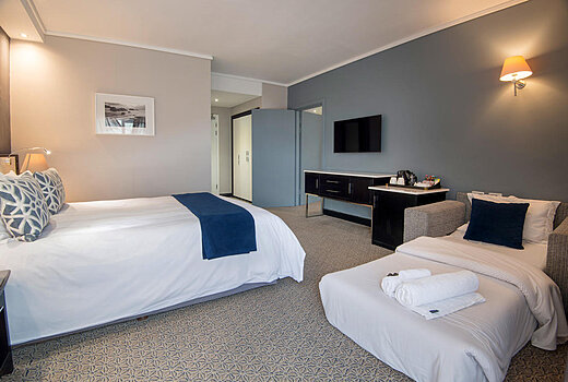 Family Room with Twin Beds