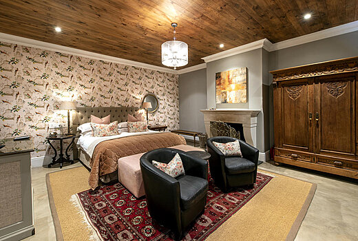 Luxury Suites