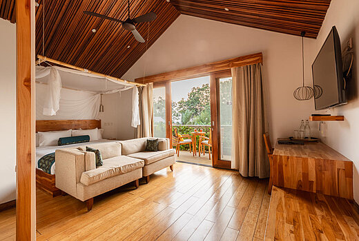 Superior King Suite