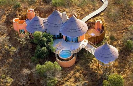 Thanda Safari Lodge