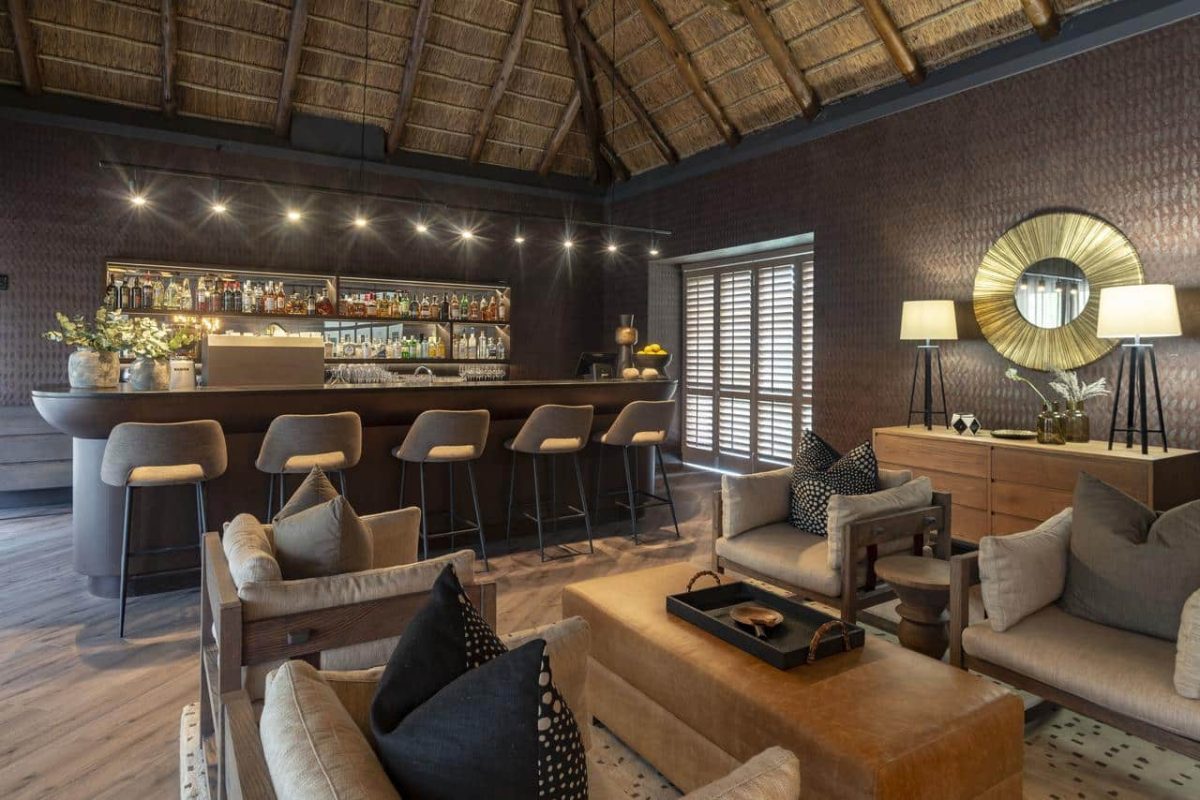 Cedarberg Travel | Eagles Crag at Shamwari Private Game Reserve