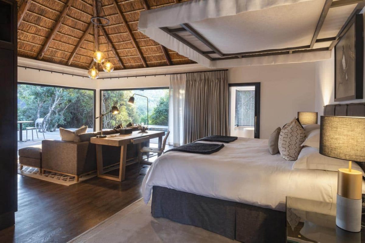 Cedarberg Travel | Eagles Crag at Shamwari Private Game Reserve