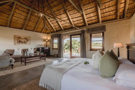 Luxury Suite - King / Twin Bed