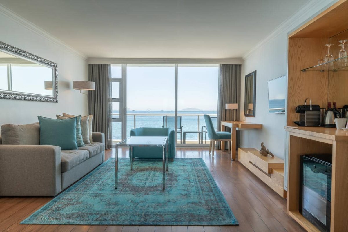 Cedarberg Travel | Radisson Collection Waterfront Hotel