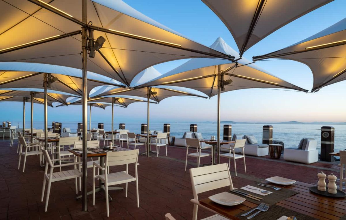 Cedarberg Travel | Radisson Collection Waterfront Hotel
