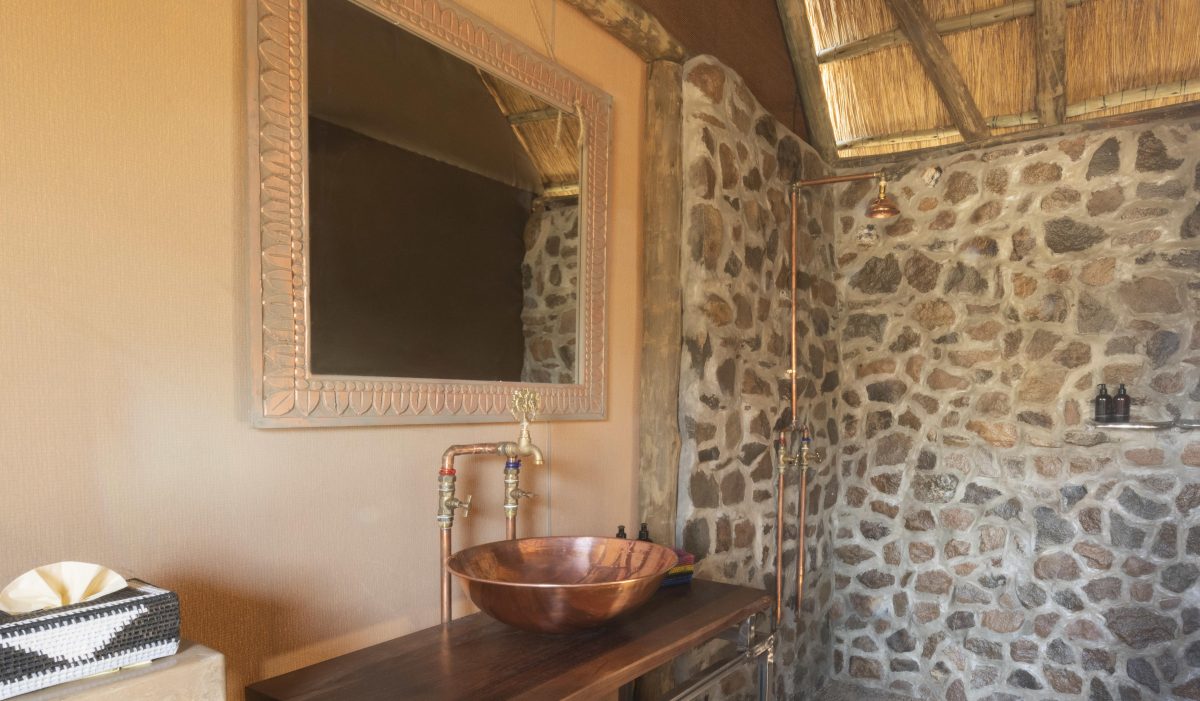 Cedarberg Travel | Daka Plains Camp