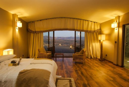 Rooms & Suites