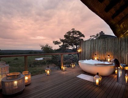 Mhondoro spa deck