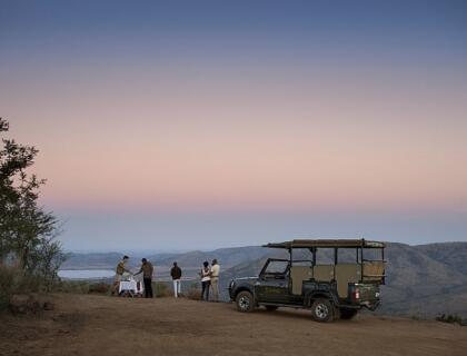 Pilanesberg game reserve sundowner drinks