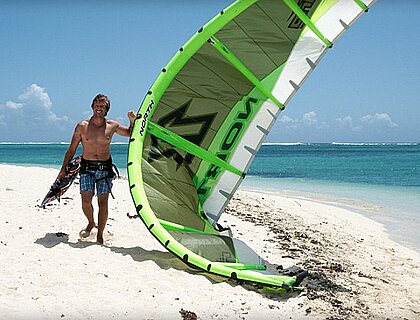 Mauritius West Coast - kite-surfing 